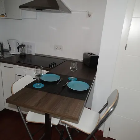 - Pozos Dulces, 22 * Malaga